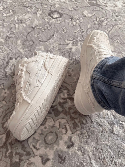 Nyvana Sneakers