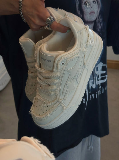Nyvana Sneakers
