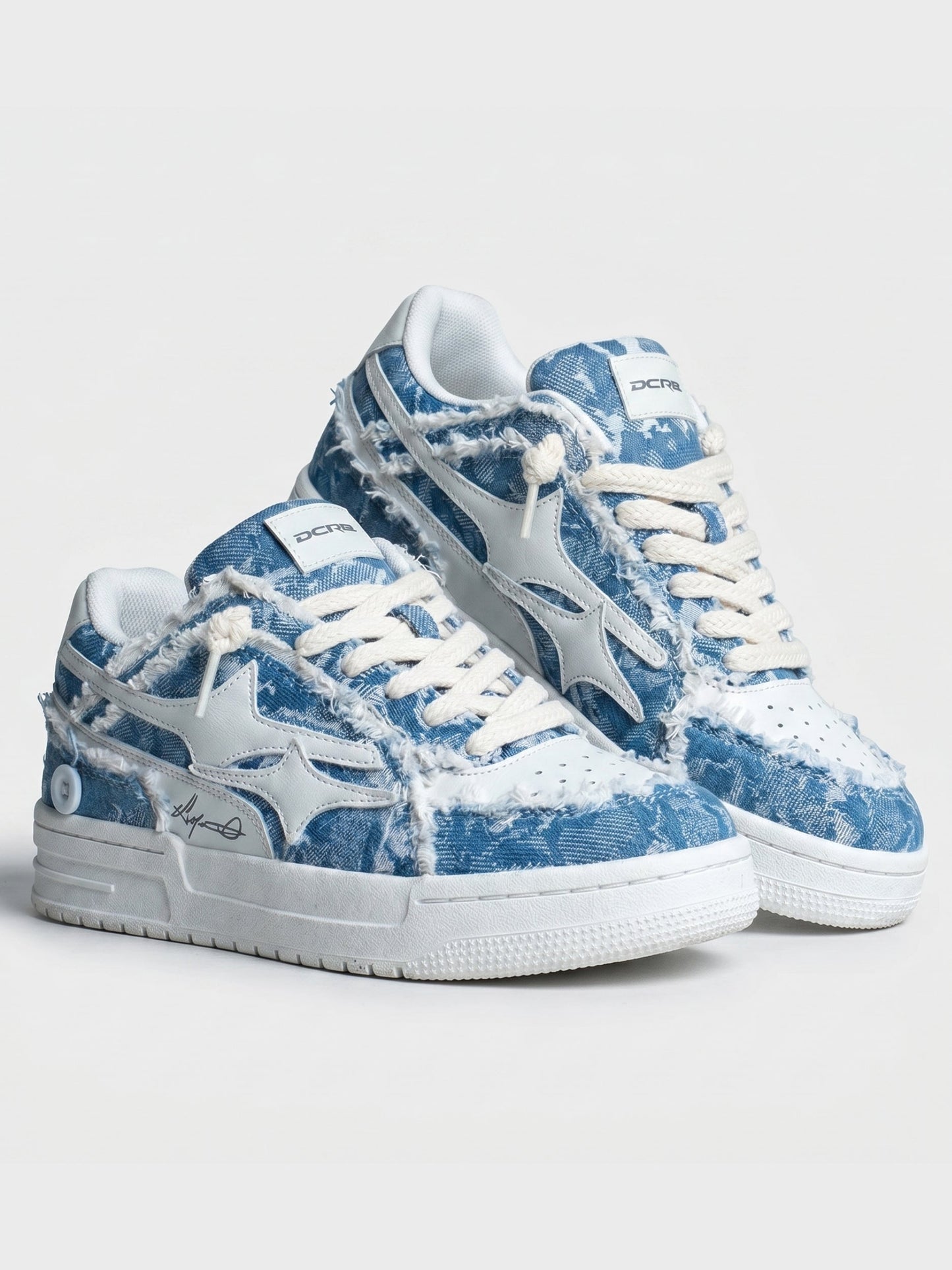 Nyvana Sneakers