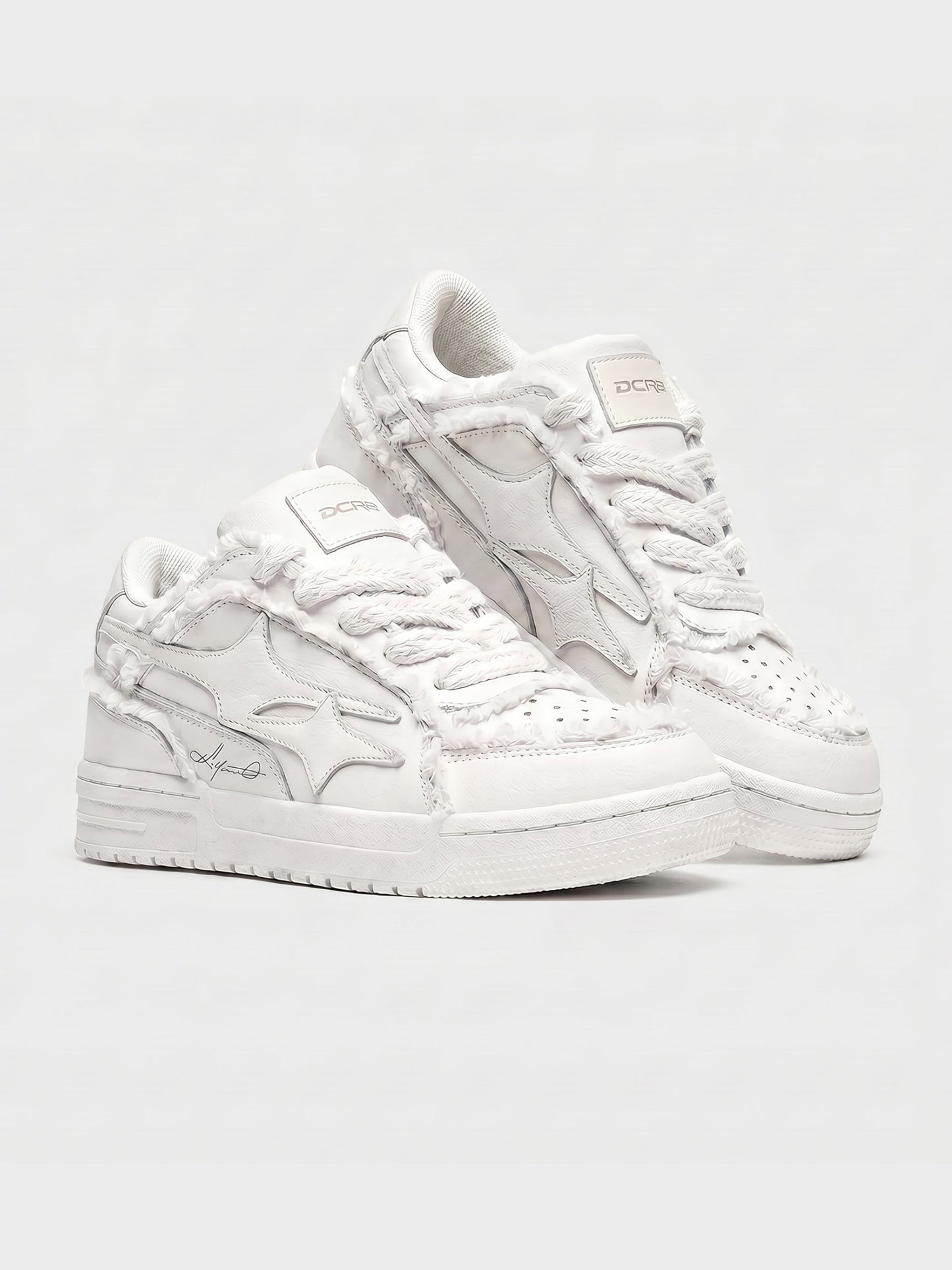 Nyvana Sneakers