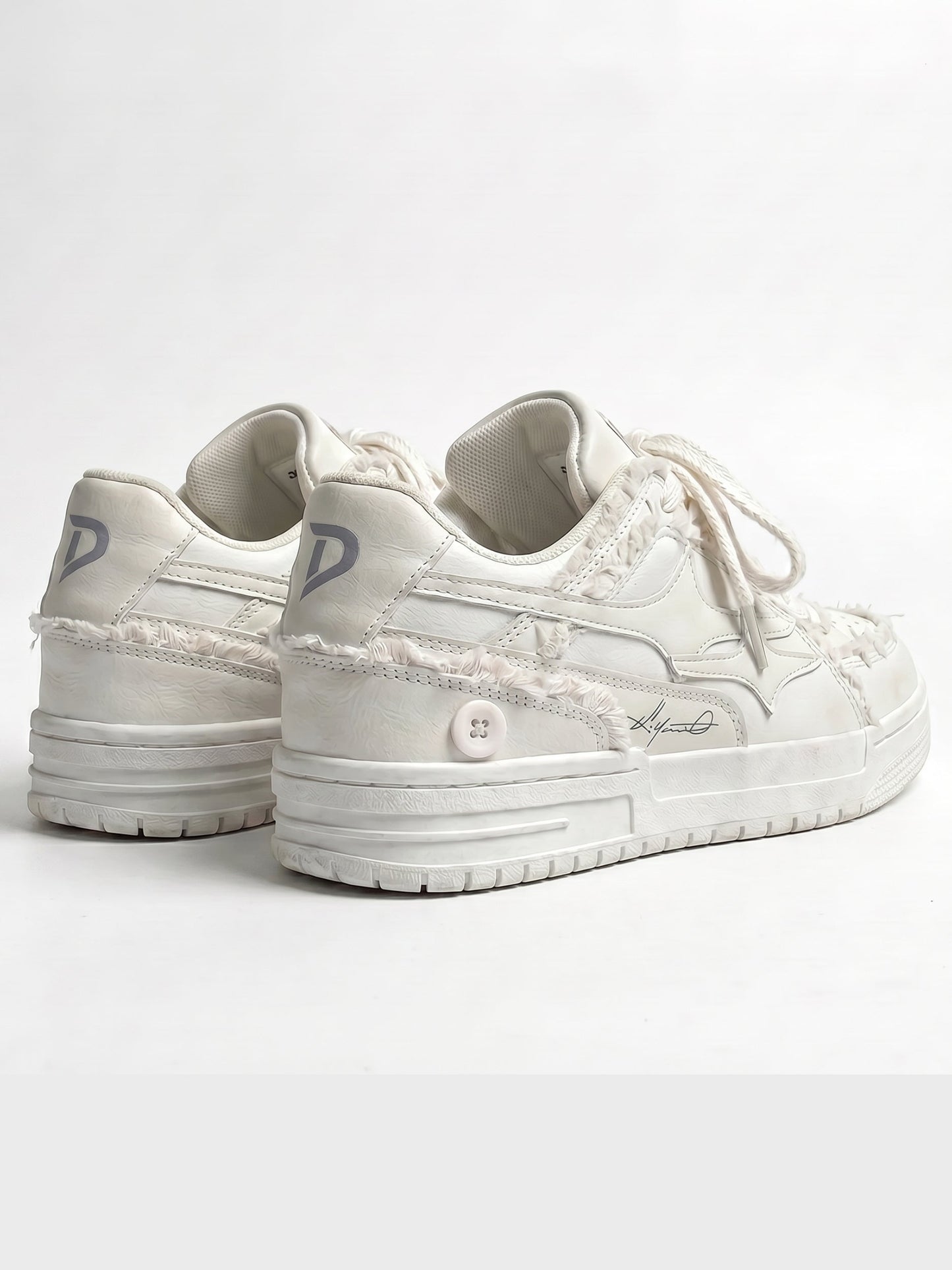 Nyvana Sneakers