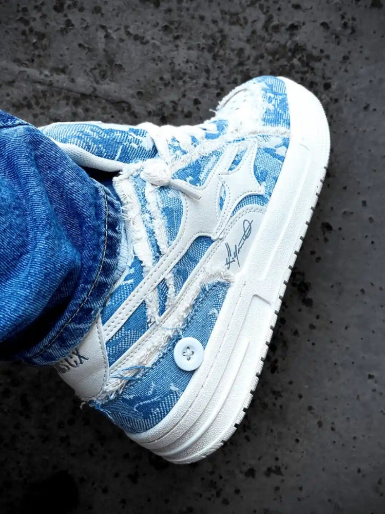 Nyvana Sneakers