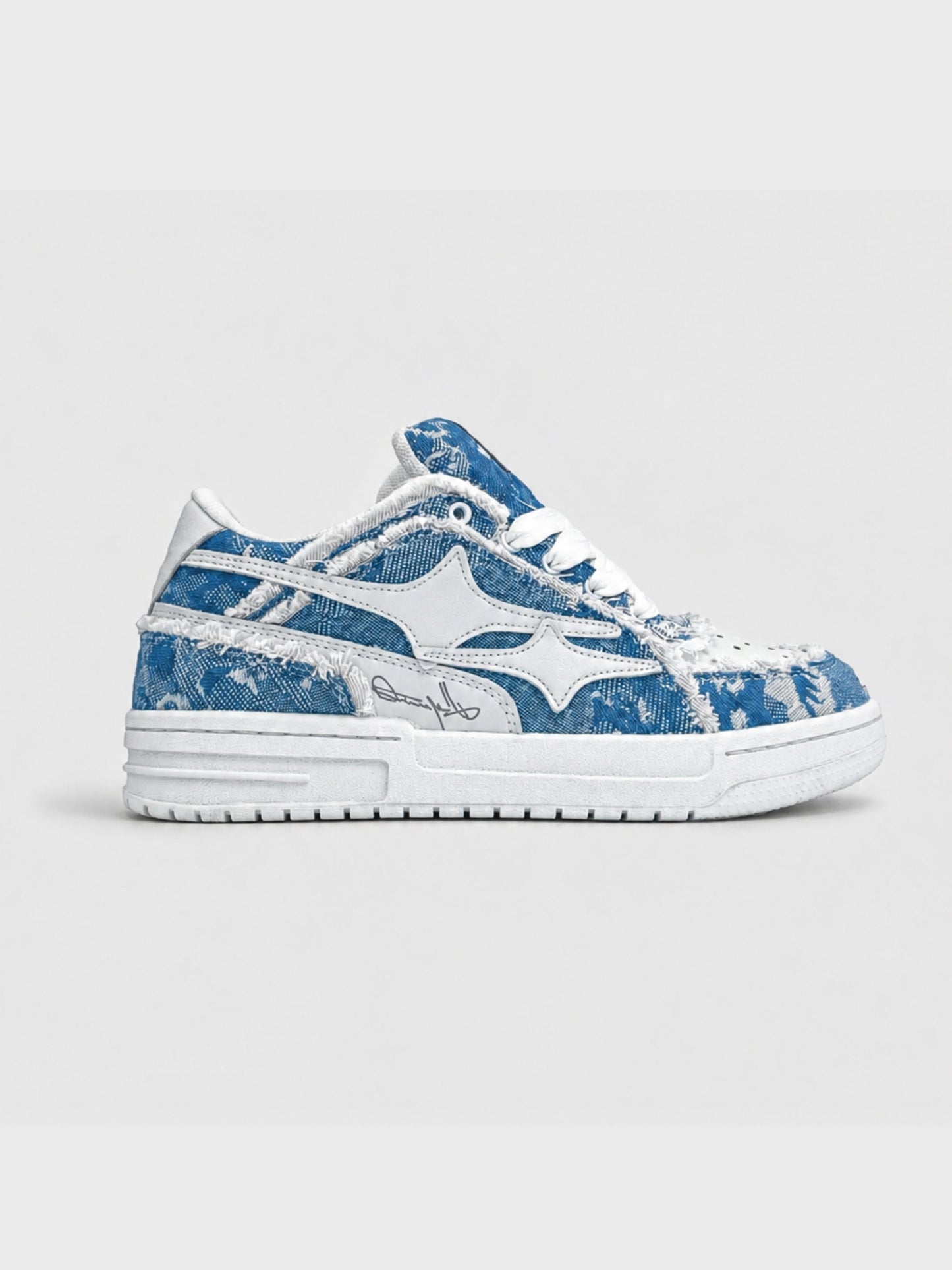 Nyvana Sneakers